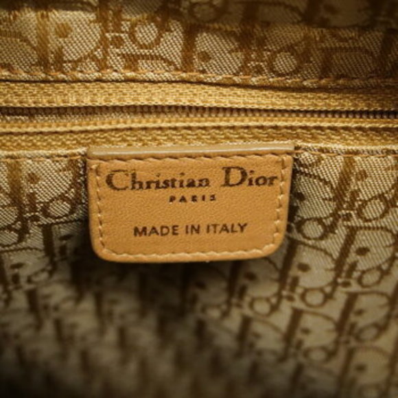 Christian Dior Lady Dior Patent Leather Shoulder Bag - Picture 5 of 15